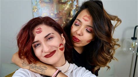 The Lipstick Kiss Battle With My Girlfriend Lesbian Couple Youtube