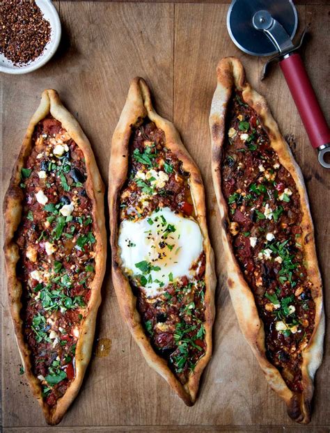 Turkish Flatbread Vegetarian Pide Recipe Turkish Recipes Recipes