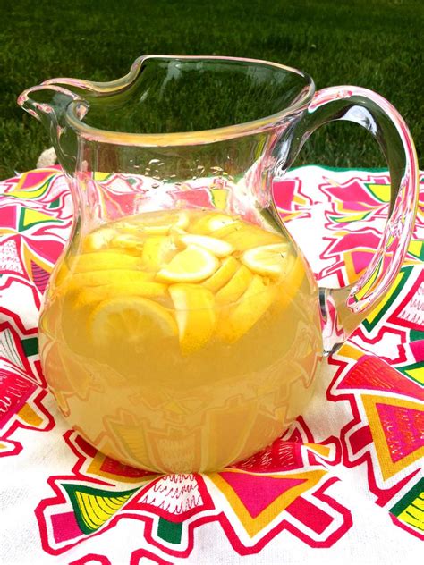 Best Ever Homemade Freshly Squeezed Lemonade Recipe Melanie Cooks