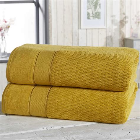 Luxury and simple solid look with a bordered stripe. Royal Velvet Towel Bales 2 or 6 Piece Sets Bathroom Linen ...