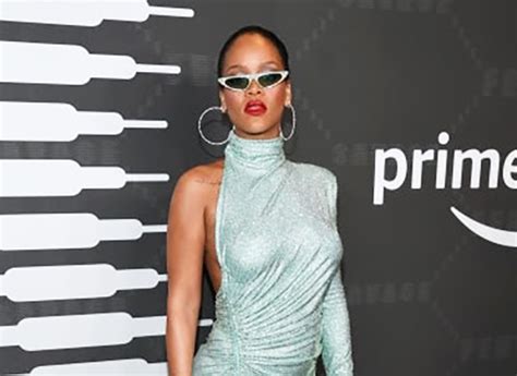 Rihannas Diamond Hoop Earrings At The Savage X Fenty Show Fab Five
