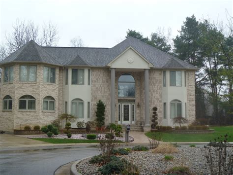 Homes For Sale In Farmington Hills Mi Website Adds A Blog To Provide
