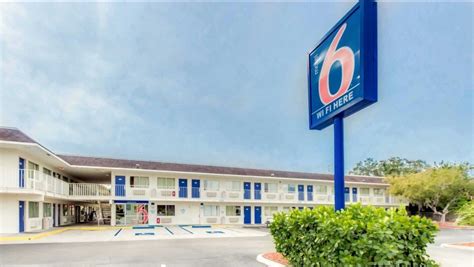 Motel 6 Tampa Fairgrounds Hotel In Tampa Fl 99