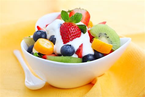 10 Cara Membuat Salad Buah Yang Mudah dan Enak Bisa Untuk Diet Lho, Yuk