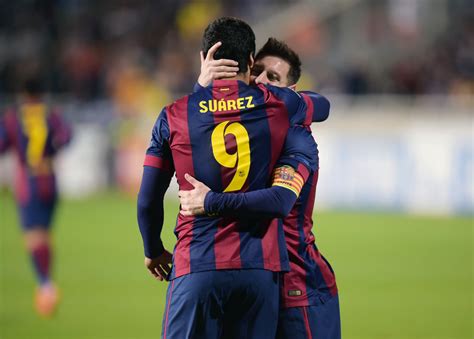 Lionel Messi Conveniently Meets Luis Suarez Amid Laportas Massive