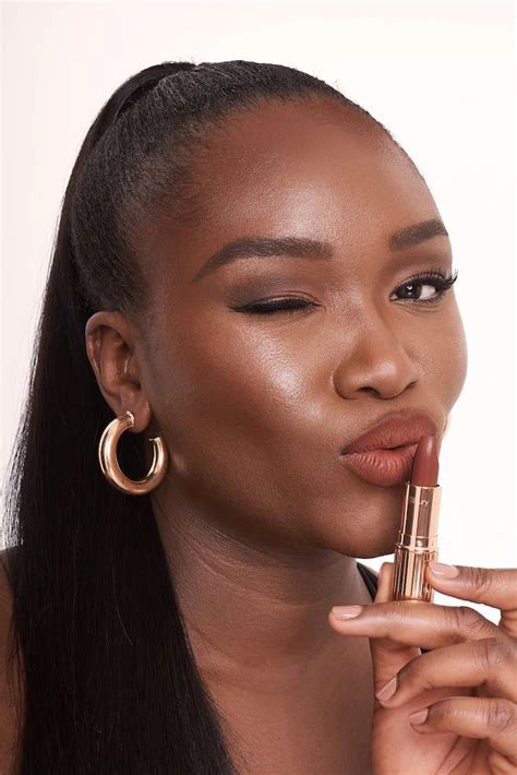 Best Lipsticks Of According To Editors Big Makeup Bags Lip Trends Golden Amber Best