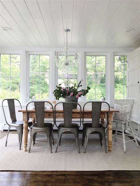 Cottage Farmhouse Features From #foxhollowfridayfavs | Farmhouse dining