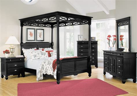 Black Canopy Bed Curtains For Cozy Sleeping Place