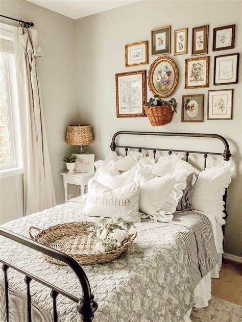Farmhouse Bedroom Wall Decor Tips And Ideas For A Cozy And Rustic Ambiance
