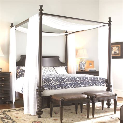 Four Poster Bed Canopy Hiring Interior Designer