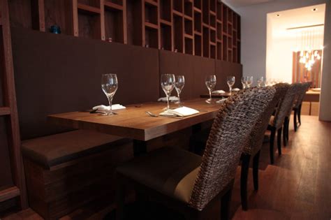 Curved Booth Restaurant Seating At Tiien Thai In Bournemouth
