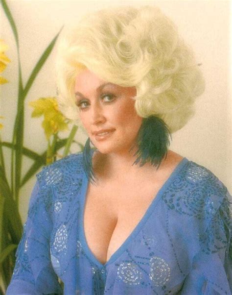 49 Hot Boobs Pictures Of Dolly Parton Sexy Cleavage Pics Music Raiser