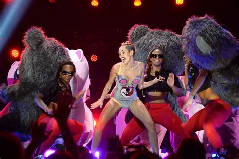 has miley cyrus s vma performance crossed the line with its excessive sexualization