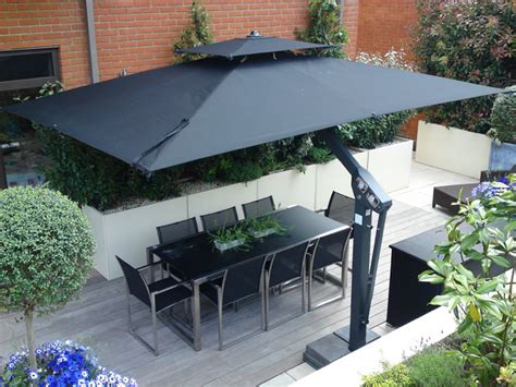 Large Commercial Cantilever Umbrellas Poggesi® Usa