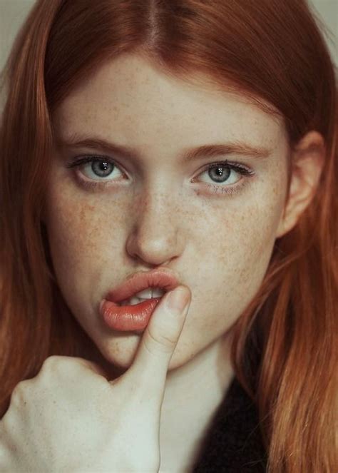 Pin By A I On Women 2 Beautiful Freckles Women With Freckles Freckles