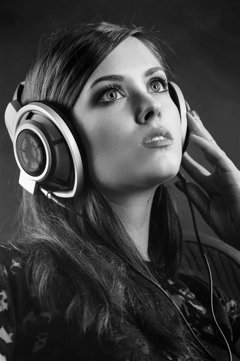Pin By D Dude On Girls In Headphones Headset Headphones Electronic