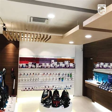 Descobre as novidades de roupa desportiva e sapatilhas na loja online jd sports portugal. New Philips Brand Store at Gurney Plaza | LoopMe Malaysia