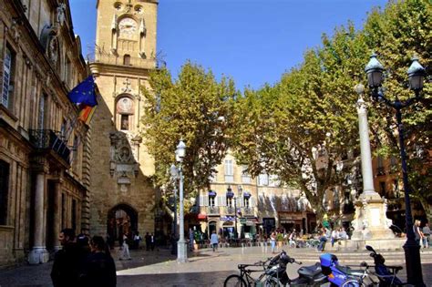 En parallèle, un film inédit, cezanne au pays d'aix, est diffusé en continu dans l'auditorium du centre d'art, et des concerts, performances artistiques et. Ville Aix en provence » Vacances - Arts- Guides Voyages