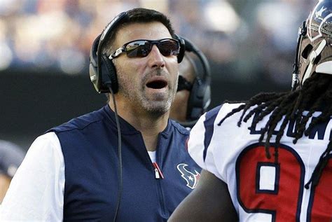 Mike Vrabel Reported To Be On Indianapolis Colts Short