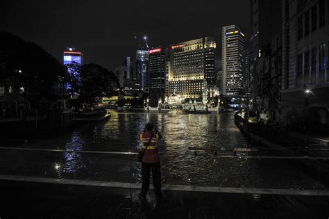 The road is very important as the road trip from one place to another place. Several areas in Kuala Lumpur hit by flash floods ...