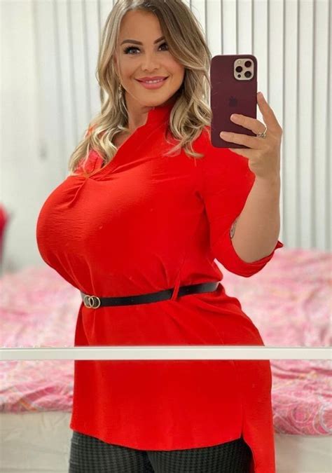 Pin By Kevinnoreen On Voluptuous Curves Wearing Red Top Heavy Women Dresses For Work