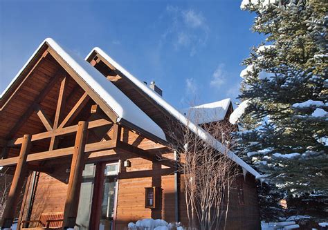 Experience authentic colorado in the rocky mountains! Rams Horn Village Resort - Luxury Cabins in Estes Park ...