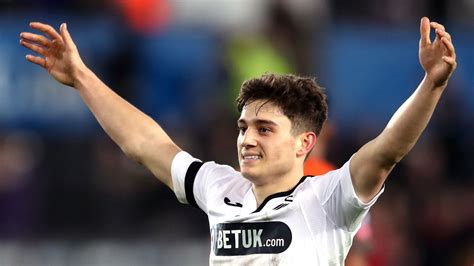 In the first few years of business daniel james faced difficult times in liverpool. Manchester United close to agreeing Daniel James deal from Swansea | Football News | Sky Sports