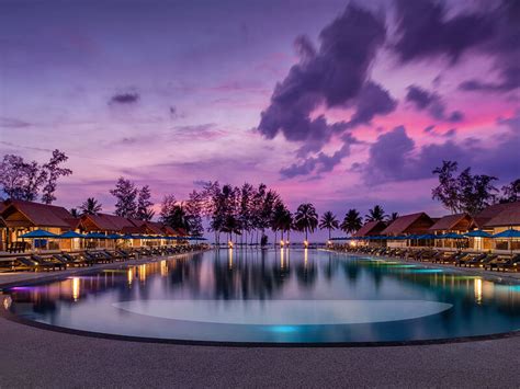 Prominent landmarks include cystal plaza, the tun hussein onn. Hotel Le Menara, Phuket, Phuket, Thajsko