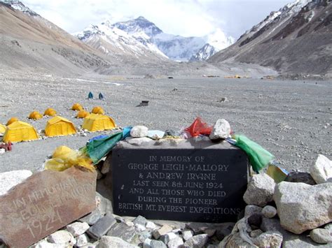 One such waypoint had been the green boots near the summit. Everest is not piled high with dead bodies - Mark Horrell
