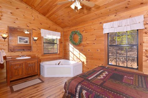 Award winning luxury bathroom specialists. Giggler's Getaway 352 - New chalet in Pigeon Forge ...