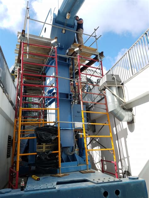 This is a modular frame aluminium type of scaffold which come in 2 sizes double width (dw) & single width (sw). Jade Ocean Condo Crane Repair | Green Tag Scaffolds Miami ...