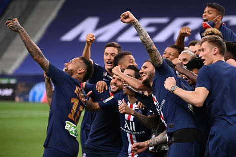 Saderhana, gancang, cairan sareng kakuatan dina panangan. PSG Juara Piala Liga Prancis - Medcom.id