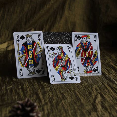 A good deck of paper or plastic playing cards should be durable and last you through several hours of play. Paper playing Cards - Suntree Printing Industry Co., Ltd.