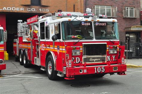 Fdny Tower Ladder 105 2014 Seagrave 75 Aerialscope St1400 Flickr