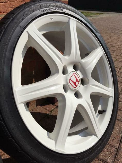 Championship White Fn2 Honda Civic Type R Alloy Wheels 4 In Rushden