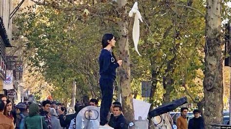 Iran Arrests Two More Women For Protesting Compulsory Hijab Human Rights Foundation