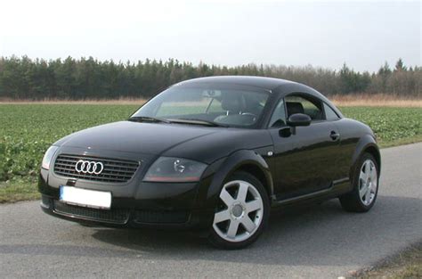 Autoart Cruiser The 1st And 2nd Generation Of The Audi Tt