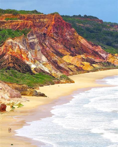 Tambaba se apaixone por esse paraíso naturista brasileiro