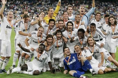 Real madrid official website with news, photos, videos and sale of tickets for the next matches. Реал Мадрид снова самый богатый футбольный клуб » Rengo.Ru ...