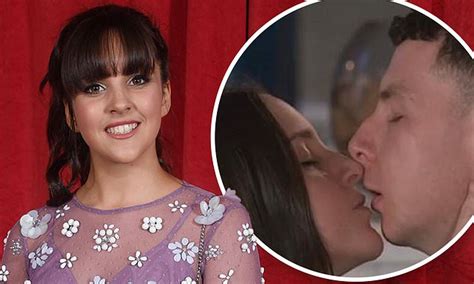 Coronation Streets Elle Mulvaney Loved Making The Cast Squirm As She