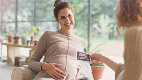 Linea Nigra Learn About The Pregnancy Belly Line Enfamil