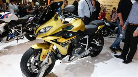 The r 1250 rs combines sportiness with touring ability. BMW R 1250 RS, turismo sportivo a fasatura variabile ...