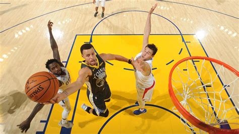 Curry Makes Last Second Layup Warriors Beat Clippers Abc7 Los Angeles