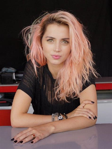 We update gallery with only quality interesting if you have good quality pics of ana de armas, you can add them to forum. Ana de Armas is gorgeous - OKDIO