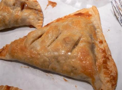 If you are making a homemade crust, you can make the dough a day or two ahead, and keep the dough disks chilled how to store and freeze apple pie. 10 Best Apple Turnovers With Pie Crust Recipes