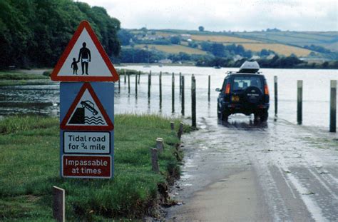 Tidal Road Aveton Ford © Stephen Mckay Geograph Britain And Ireland