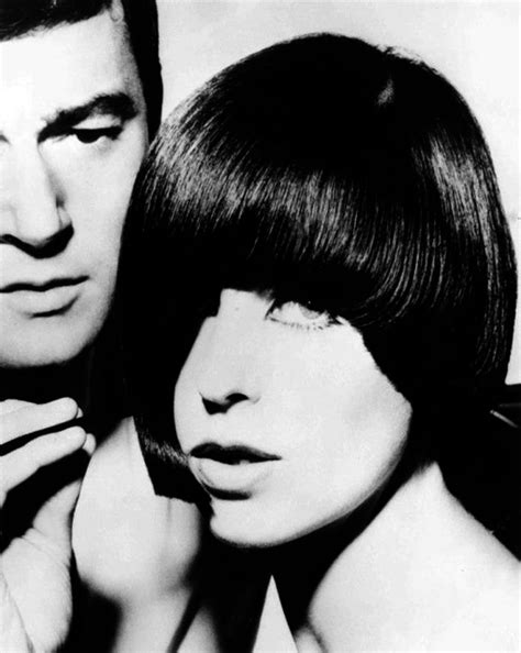 Vidal sassoon, the hairsylist credited with popularizing and perfecting the bob, died today. VIDAL SASSOON - FORMIDABLE MAG - Style