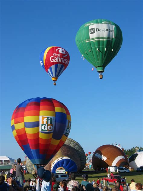 Fileballoons At The Gatineau Hot Air Balloon Festival Wikimedia