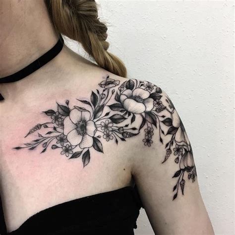 Floral Tattoo Artists Who Capture The Diverse Beauty Of Blooms