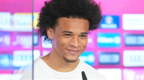 How tall and how much weigh leroy sane? Baby ist da: Nachwuchs bei Leroy Sane